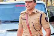 गुन्हेगारांना क्लीन बोल्ड करणारा क्रिकेटर – IPS सत्य साई कार्तिक ( अप्पर पोलीस अधीक्षक - गडचिरोली )