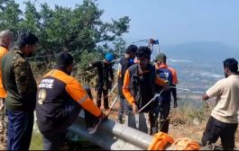 ताम्हिणी घाटात महिंद्रा थार ५०० फूट दरीत