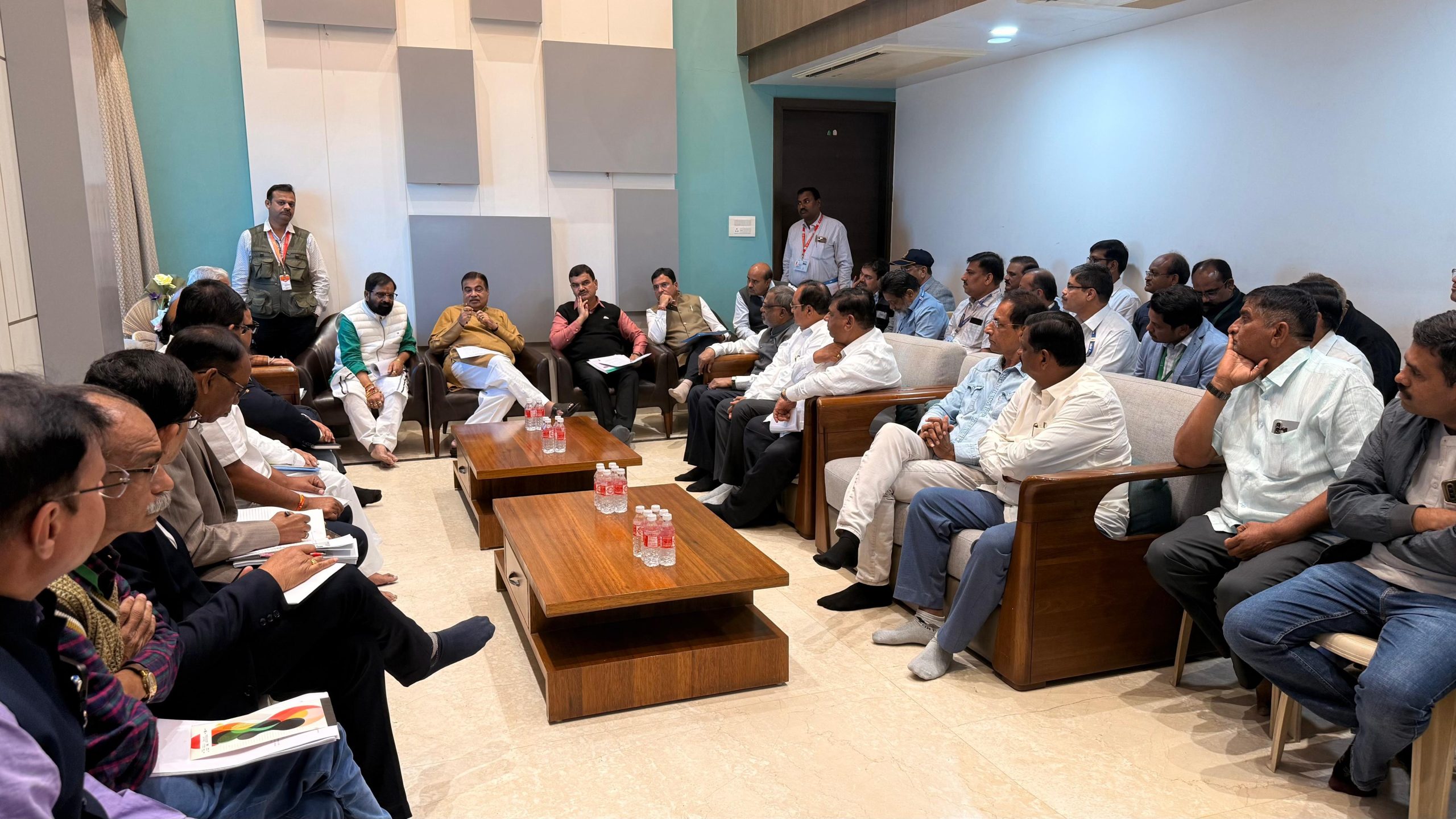 विदर्भातील संत्रा, मोसंबी व लिंबुवर्गीय फळ उत्पादकांच्या शाश्वत प्रगतीसाठी उच्चस्तरीय बैठक