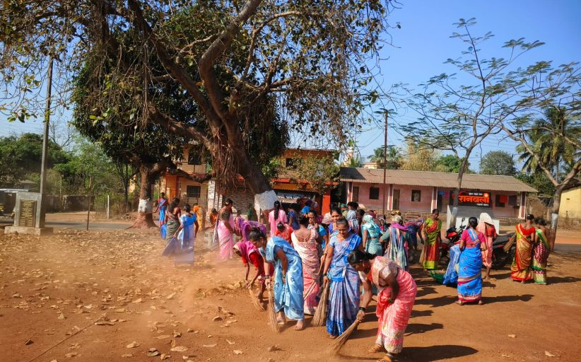 रानवलीत स्वच्छतेचा महायज्ञ. मुख्यमंत्री समृद्ध पंचायतराज अभियानांतर्गत ग्रामस्थांचा उत्स्फूर्त सहभाग; विद्यार्थ्यांचे प्लास्टिक बंदीवर पथनाट्य.