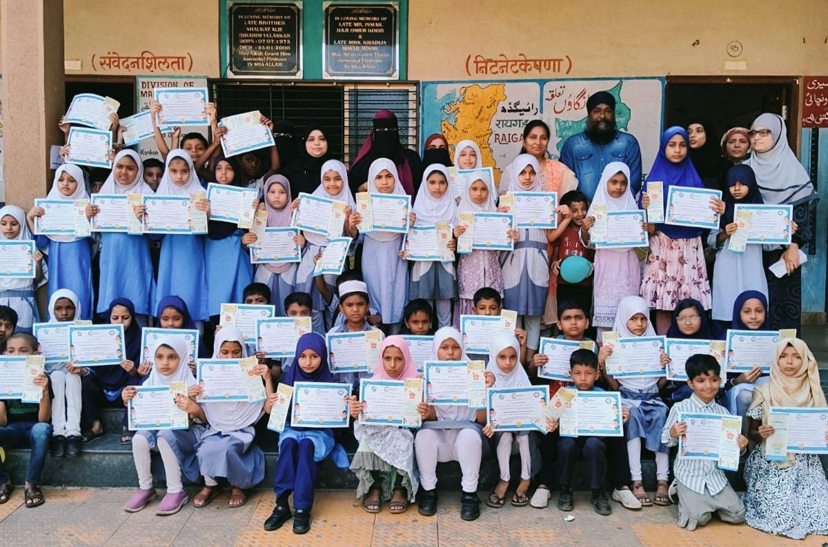 गोरेगाव येथे 'फ्री समर कॅम्प'चा समारोप; विद्यार्थ्यांचा प्रमाणपत्र देऊन गौरव