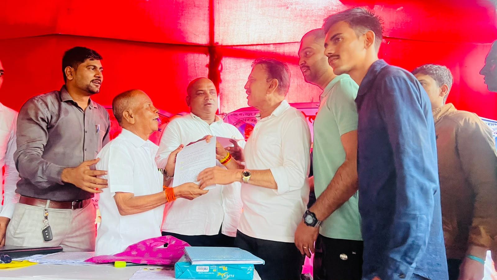 ३ अपत्य असणाऱ्यांच्या वारसांना शासकीय नोकरीत घेण्यासाठी मुख्यमंत्र्यांना पोलीस बॉईज असोसिएशनच्या भेटणार.