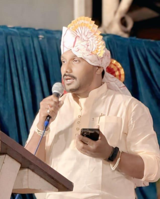 सेवानिवृत्त पोलीस अधिकारी,  कर्मचारी यांना आरोग्य योजनेचा लाभ मिळावा यासाठी प्रमोद वाघमारे यांचा १५ ऑगस्ट पासून महाराष्ट्र दौरा सुरू;      एकमेकांचे हेवेदावे विसरून सर्व सेवानिवृत्तांनी एकत्र येण्याचे प्रमोद वाघमारे यांचे आवाहन;      सर्व सेवानिवृत्तांनां एकत्र करून आंदोलनाची पुढील दिशा ठरवणार;    २००६ च्या शासन निर्णयामध्ये बदल करण्यास सरकारला भाग पाडू !