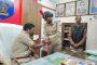 कोल्हापूर पोलीस प्रवाह टीमचा कर्तव्यनिष्ठ पोलिसांप्रती कृतज्ञतेचा अनोखा उपक्रम : पोलीस प्रशासनात रक्षाबंधन साजरा