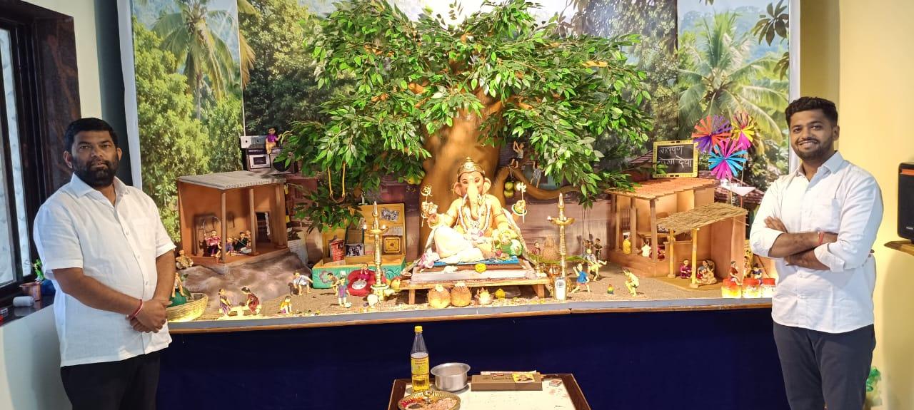 मोबाईलच्या दुनियेत हरवलेले बालपण; ‘बालपण देगा देवा’ देखाव्यातून सामाजिक संदेश;     पारंपरिक खेळ, जुन्या आठवणी आणि संस्कृतीचे दर्शन; सरपंच संतोष खडतर व साहिल खडतर यांची संकल्पना