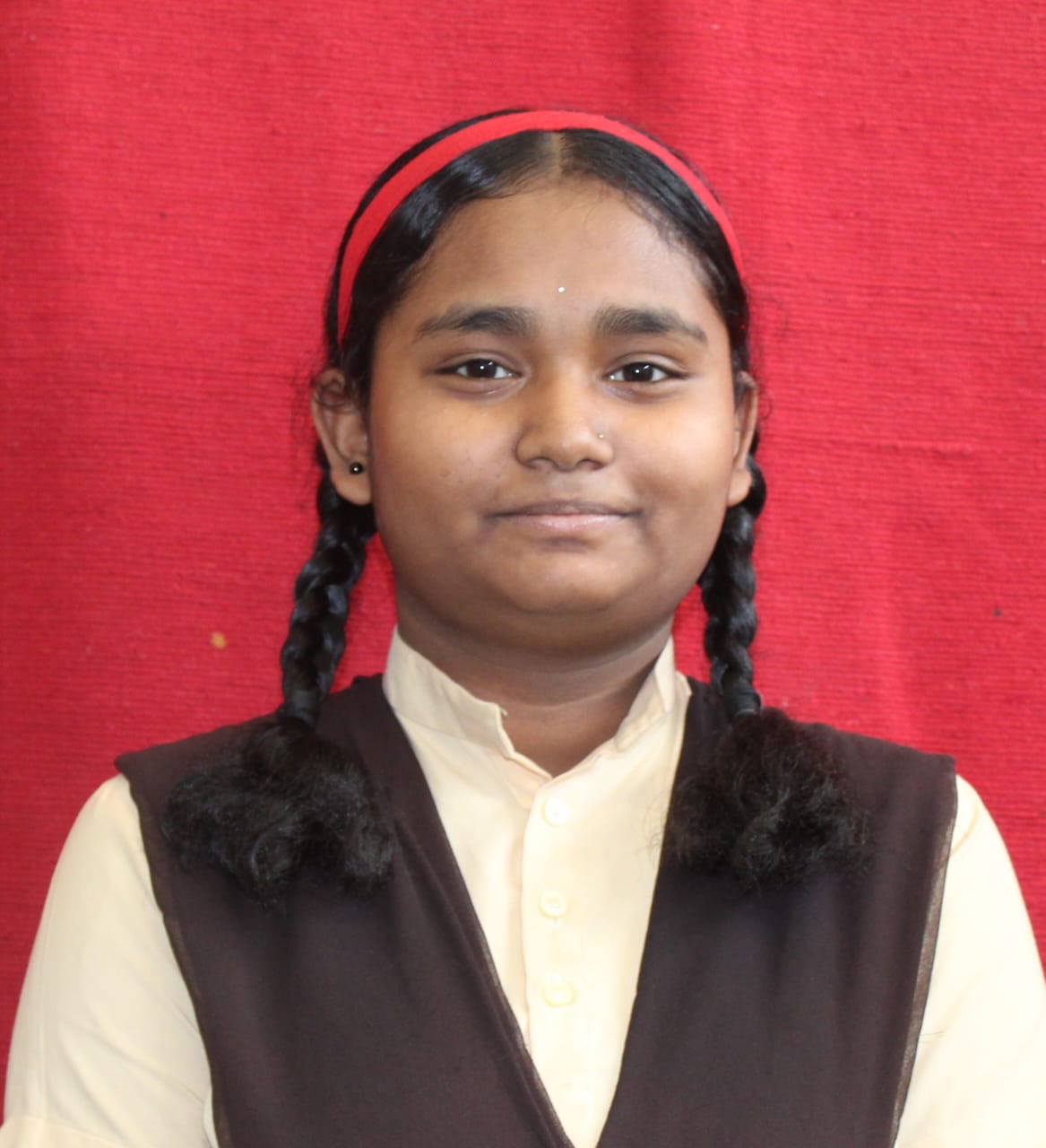 मुकबधीर व कर्णबधिर वृषालीने गरीब परिस्थितीवर मात करत दहावीत मिळविले ७५ टक्के