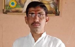 सातबारा उताऱ्यावर चूक करणारे तलाठी निलंबित करा - औदुंबर राजे भोसले